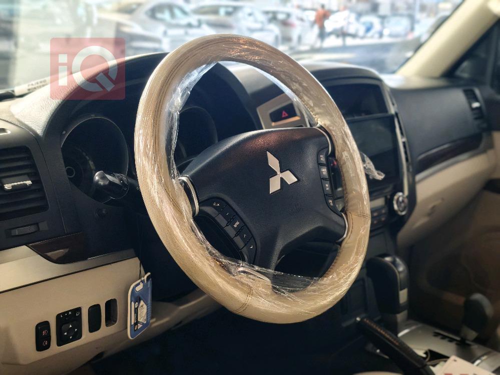 میتسوبیشی پاجیرۆ